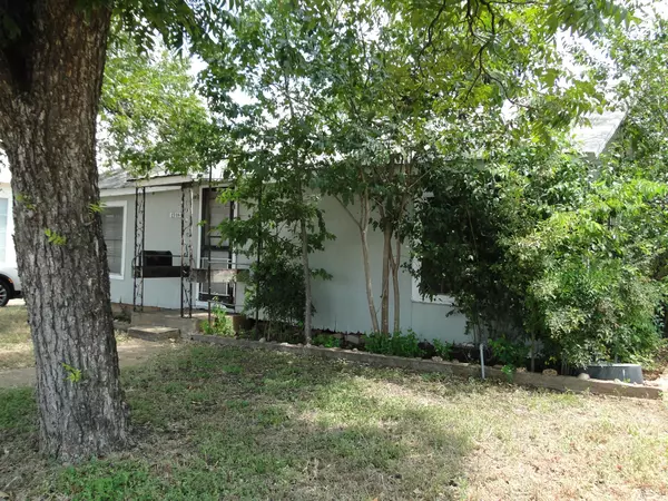 Llano, TX 78643,1308 Ford ST