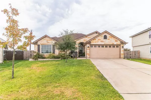 418 Bandara Woods BLVD, Elgin, TX 78621