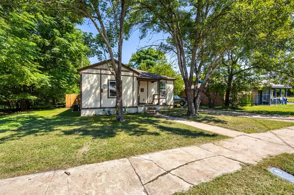 Gatesville, TX 76528,2113 Saunders ST