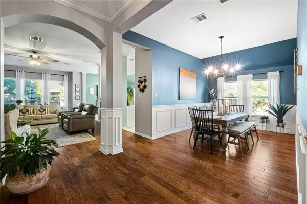 303 Olmos DR, Leander, TX 78641