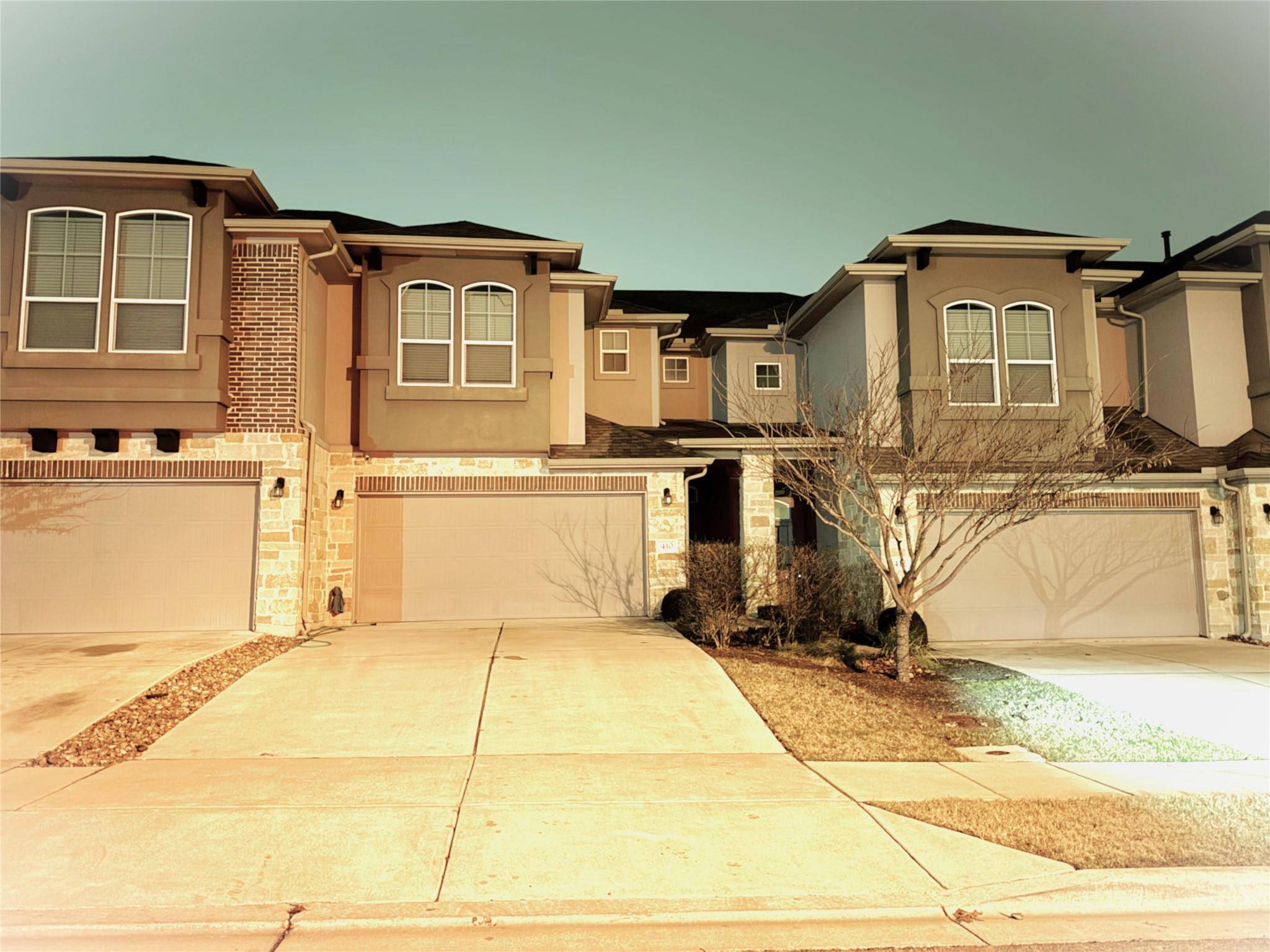 410 Epiphany LN, Pflugerville, TX 78660