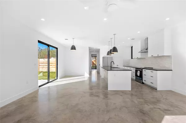 Austin, TX 78741,2101 Thrasher LN #1