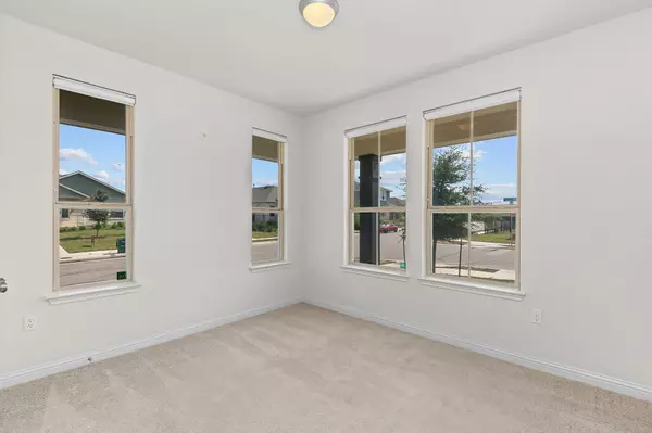 Austin, TX 78744,8420 Hubble WALK