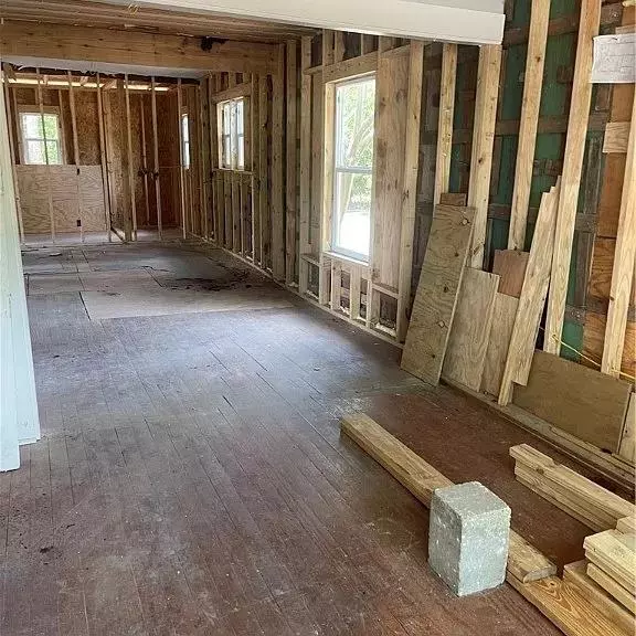 Gonzales, TX 78629,218 S Bright ST