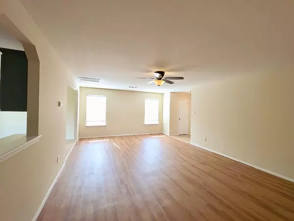 Kyle, TX 78640,204 Ruby Lake DR