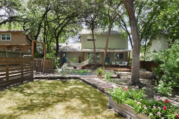 8225 Belclaire LN,  Austin,  TX 78748