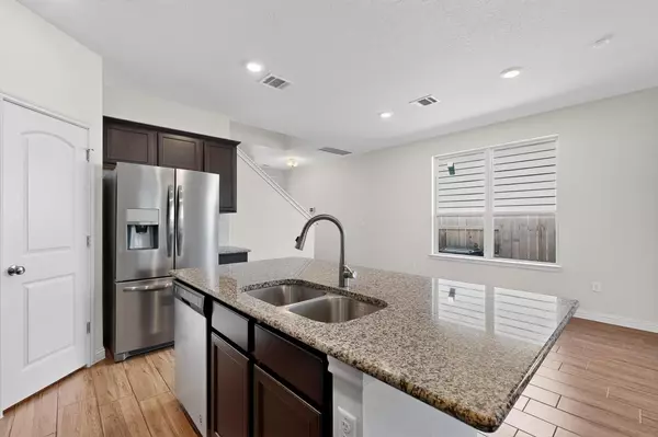 Austin, TX 78744,8302 Cottage Rose DR