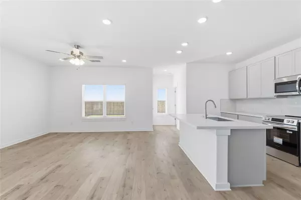 Jarrell, TX 76537,213 Red Wolf DR