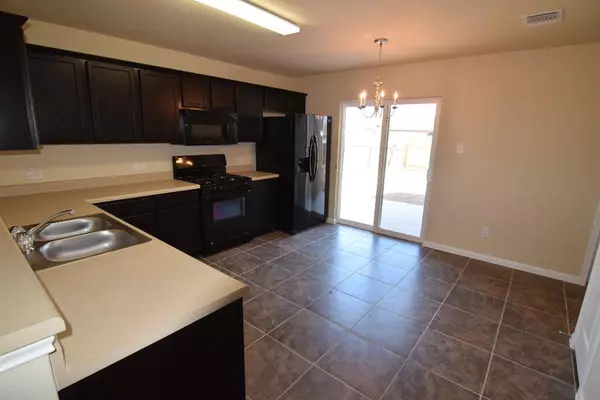 Lockhart, TX 78644,412 Summerside Ave