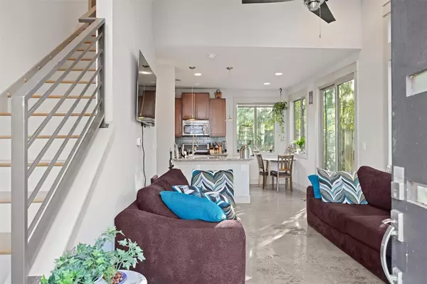 Austin, TX 78721,5007 Delores Ave #B