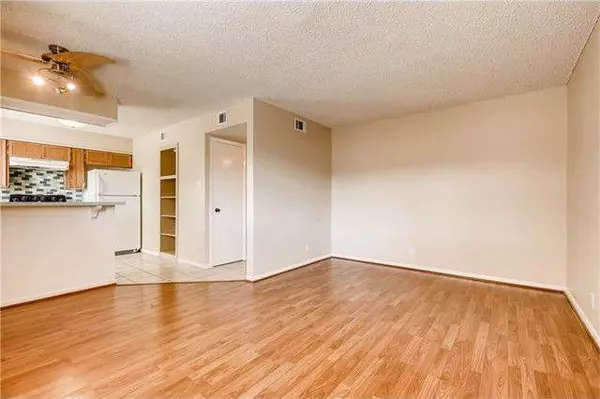 7914 Mullen DR #105, Austin, TX 78757
