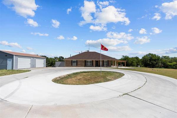 999 County Road 472, Thrall, TX 76578