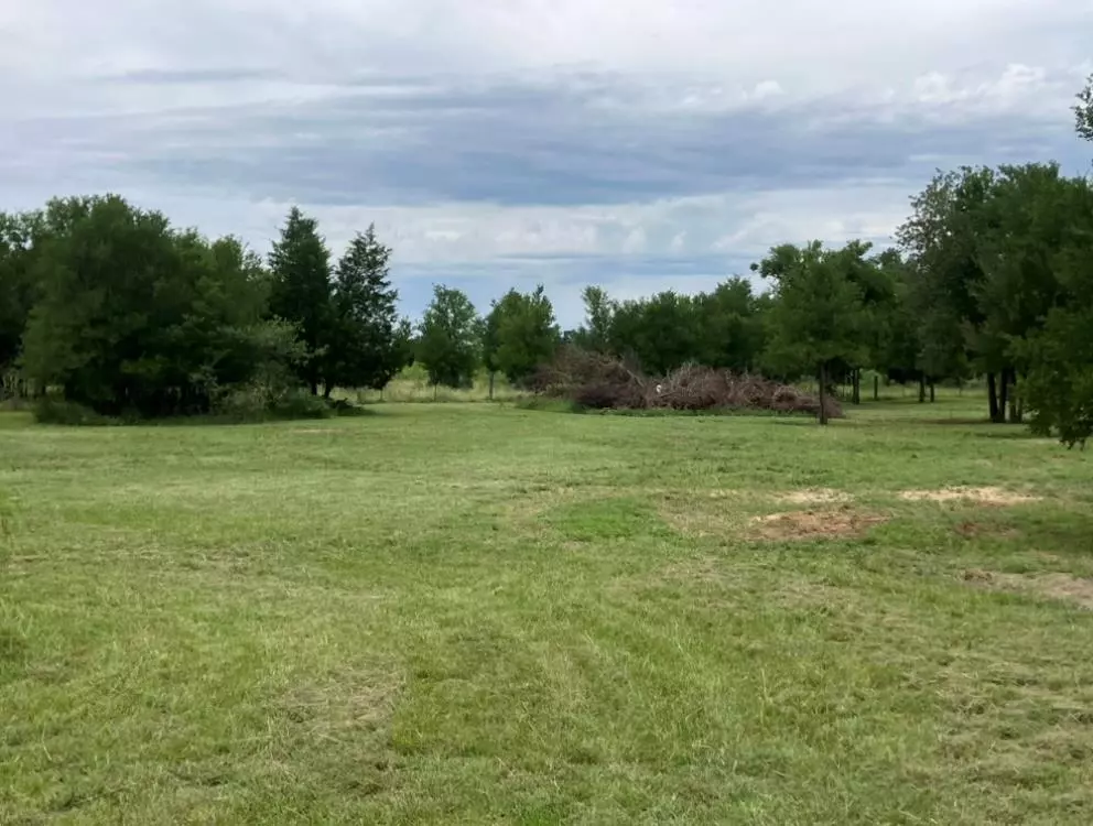 Elgin, TX 78621,317 Pleasant Grove Loop