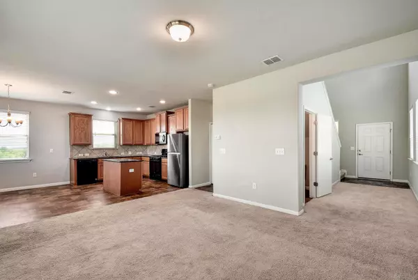 Buda, TX 78610,741 Twisted Oaks LN