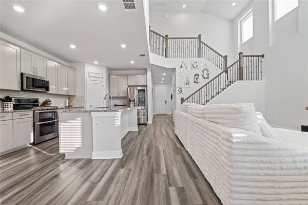 4216 Promontory Point TRL,  Georgetown,  TX 78626