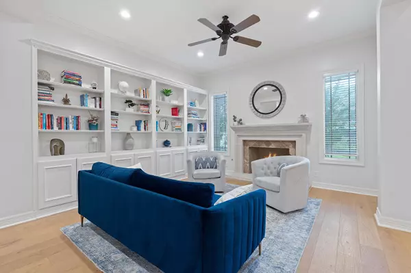 Austin, TX 78746,6636 Dogwood Creek DR