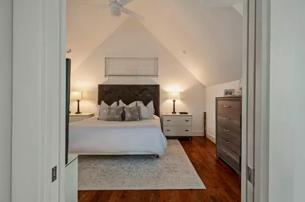 Austin, TX 78702,2812 Oak Springs DR #1