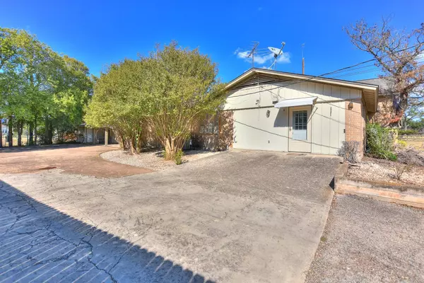 Georgetown, TX 78628,118 Oak Ridge CIR