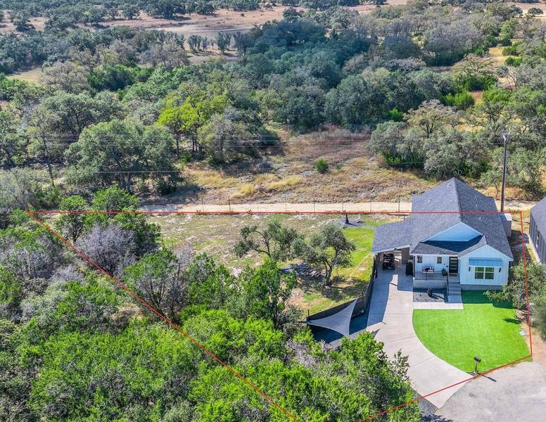 15 Sweetwater CIR, Wimberley, TX 78676
