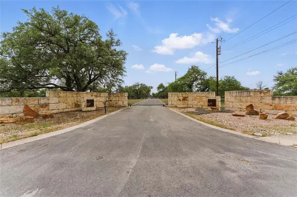 Marble Falls, TX 78654,29 CHIMNEY COVE DR