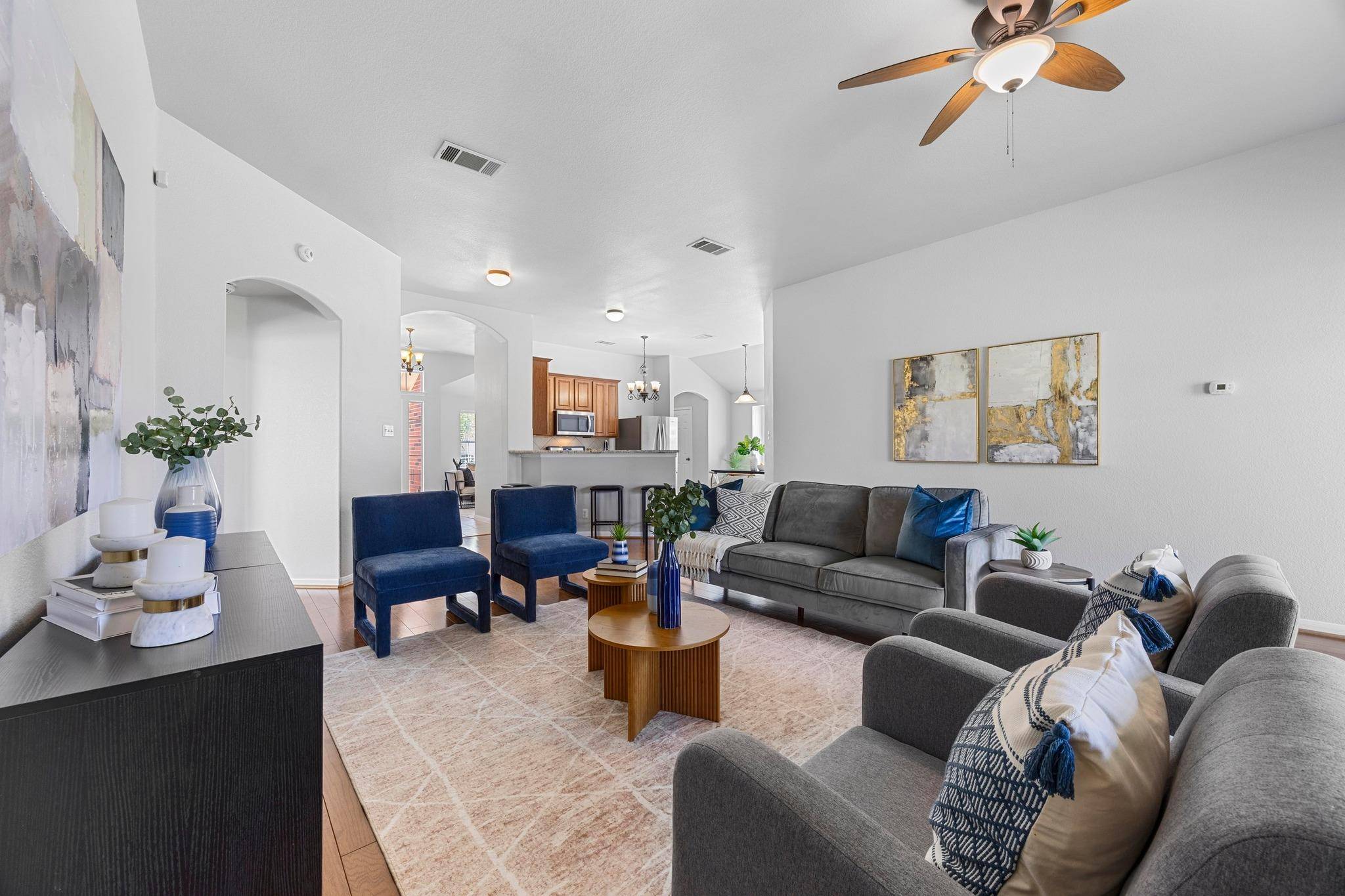 805 Meadow Bluff CT,  Round Rock,  TX 78665