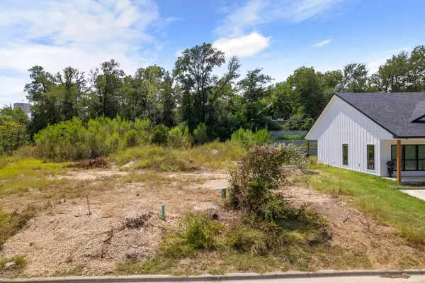 Belton, TX 76513,408 E Avenue Ave #H