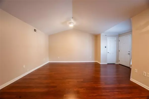 501 W 26th ST #323, Austin, TX 78705