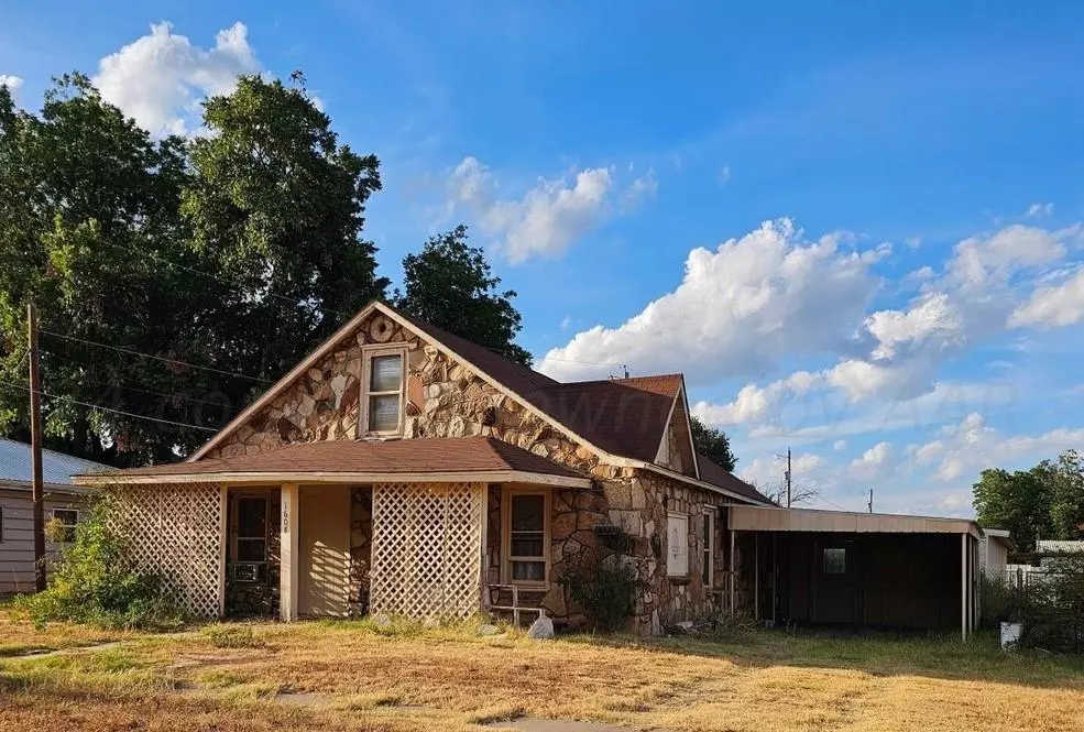 Paducah, TX 79248,1608 Backus ST