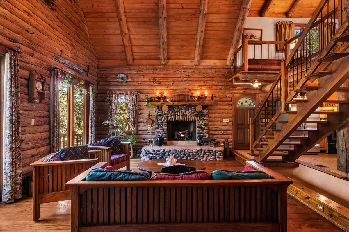 Spicewood, TX 78669,901 Debco LN