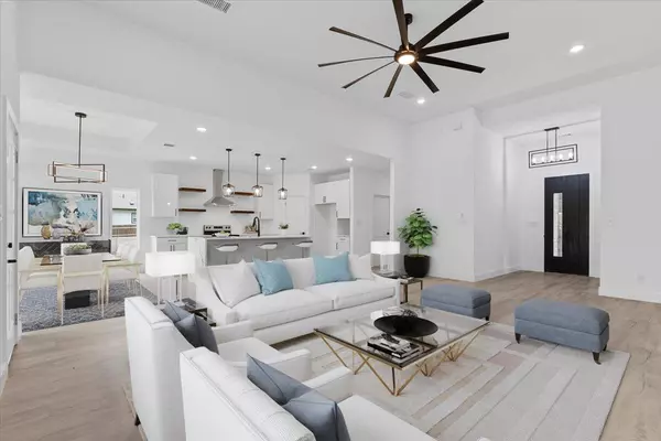 108 Bill ST, Elgin, TX 78621