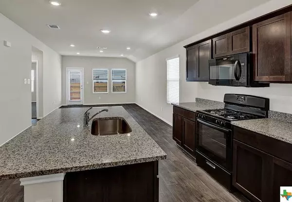 Lockhart, TX 78644,1302 Camden LN