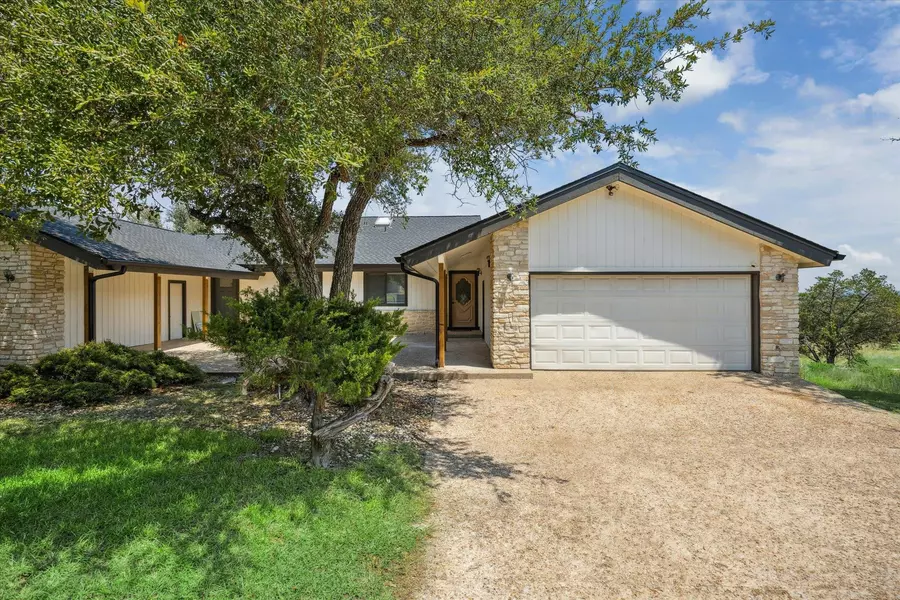 3205 Mac Arthur Ave #B, Lago Vista, TX 78645