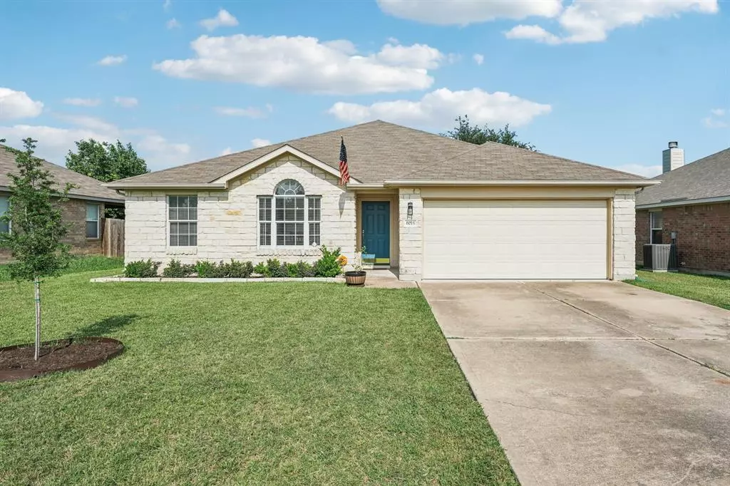 Hutto, TX 78634,6015 Lone Star CT