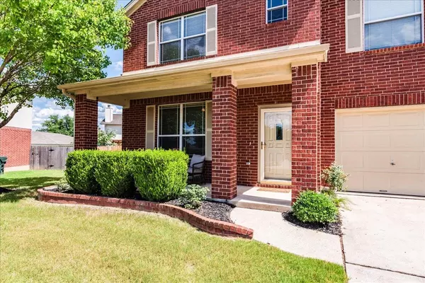 122 Brazos LN,  Kyle,  TX 78640