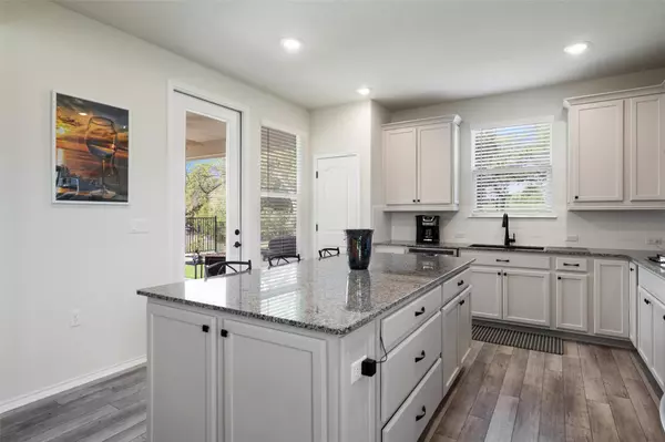 Georgetown, TX 78633,902 Saratoga LN