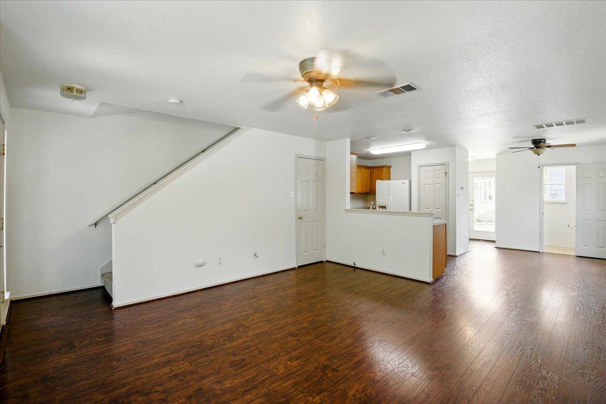508 Crater Lake DR, Pflugerville, TX 78660