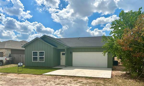 146 Wild Bird LOOP, Smithville, TX 78957