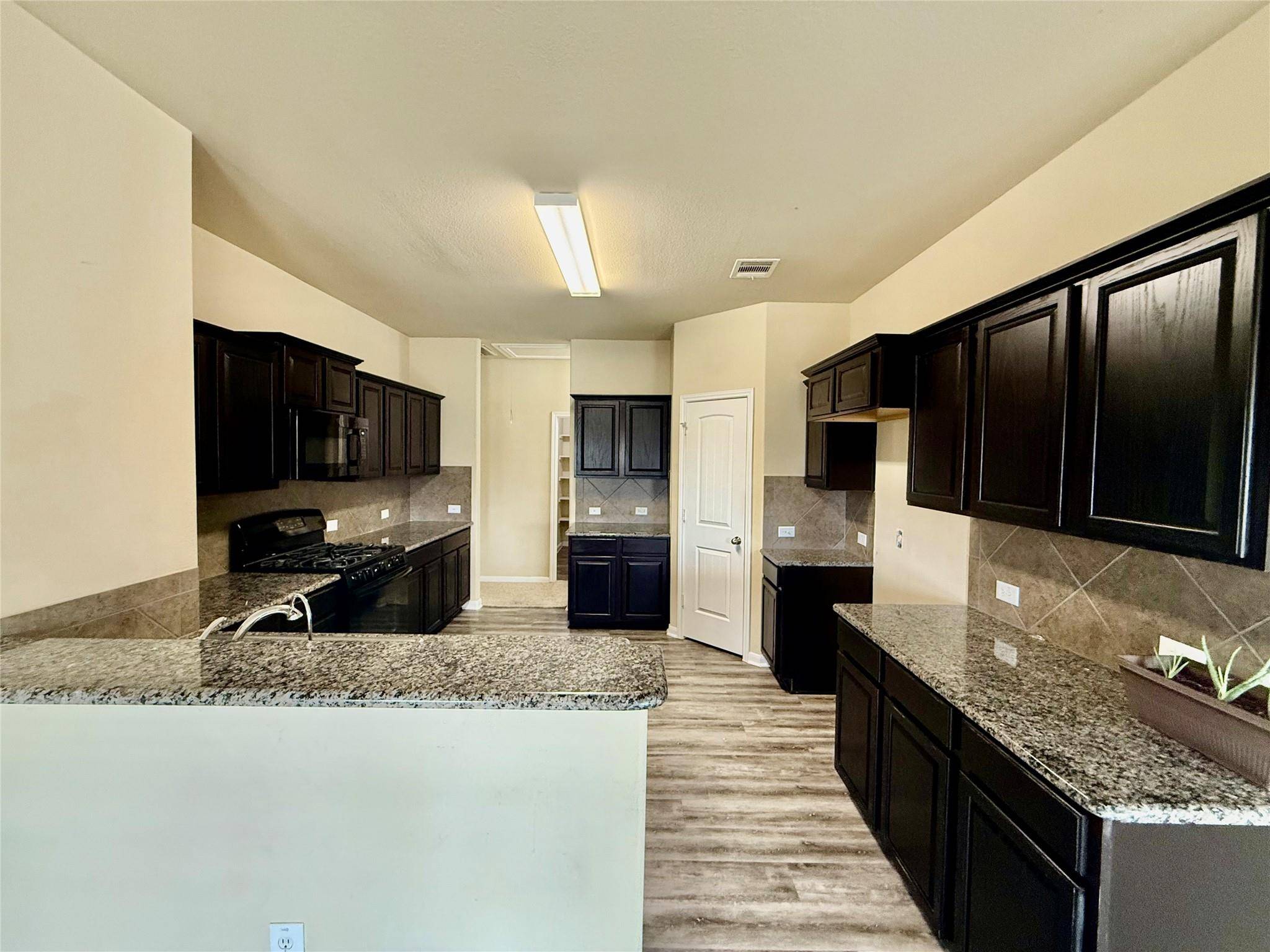 Hutto, TX 78634,100 Wilson CT