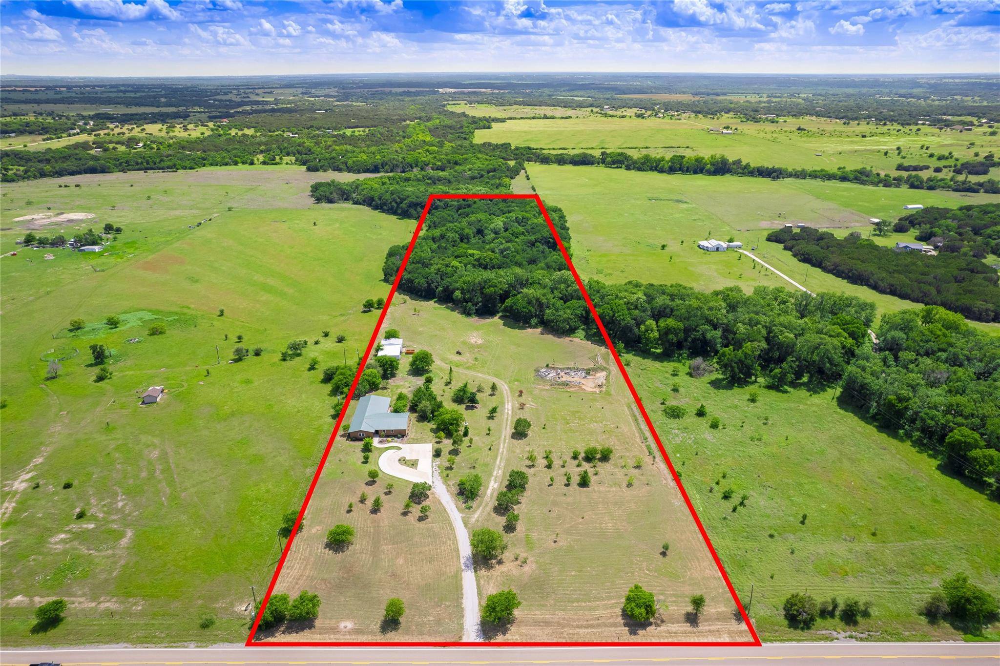16050 FM 107,  Moody,  TX 76557