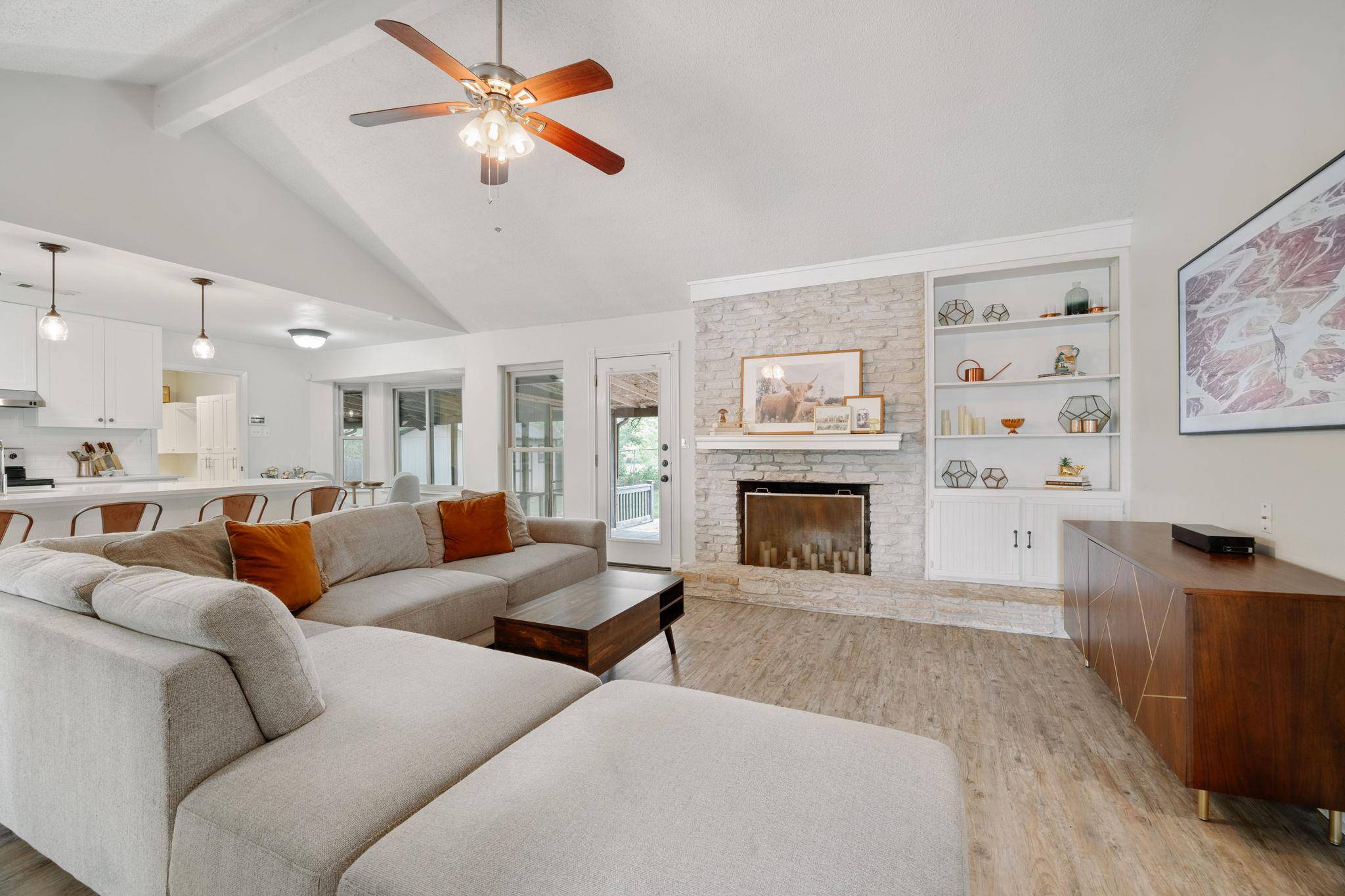 402 San Gabriel BLVD, Georgetown, TX 78628