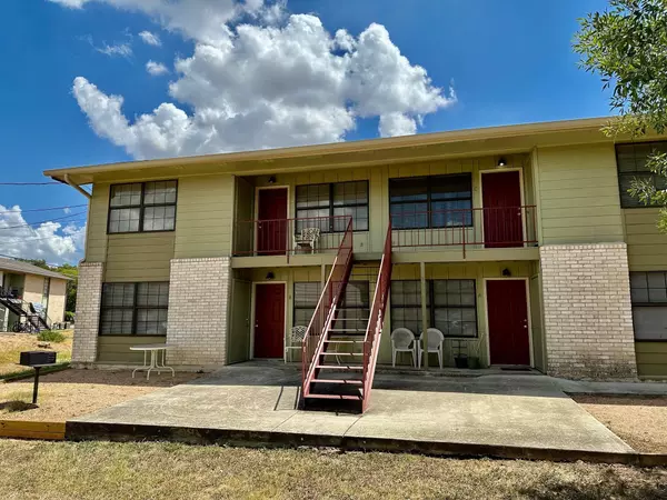 102 Lady Bird LN #C, San Marcos, TX 78666