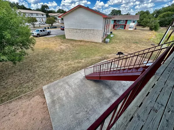 San Marcos, TX 78666,102 Lady Bird LN #C