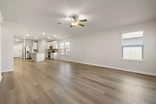 Kyle, TX 78640,283 Honey Onyx TRL