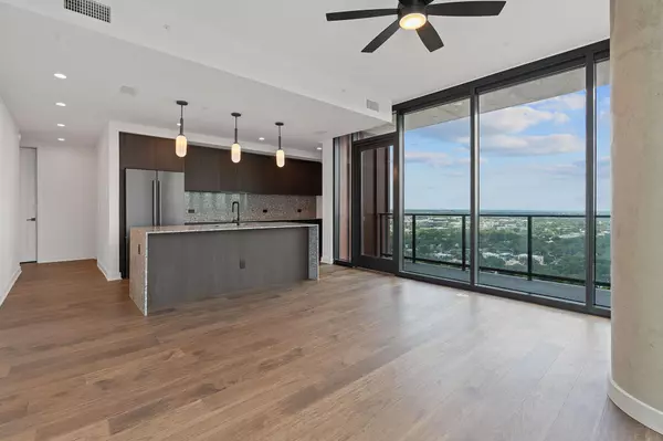 Austin, TX 78701,84 East Ave #2306