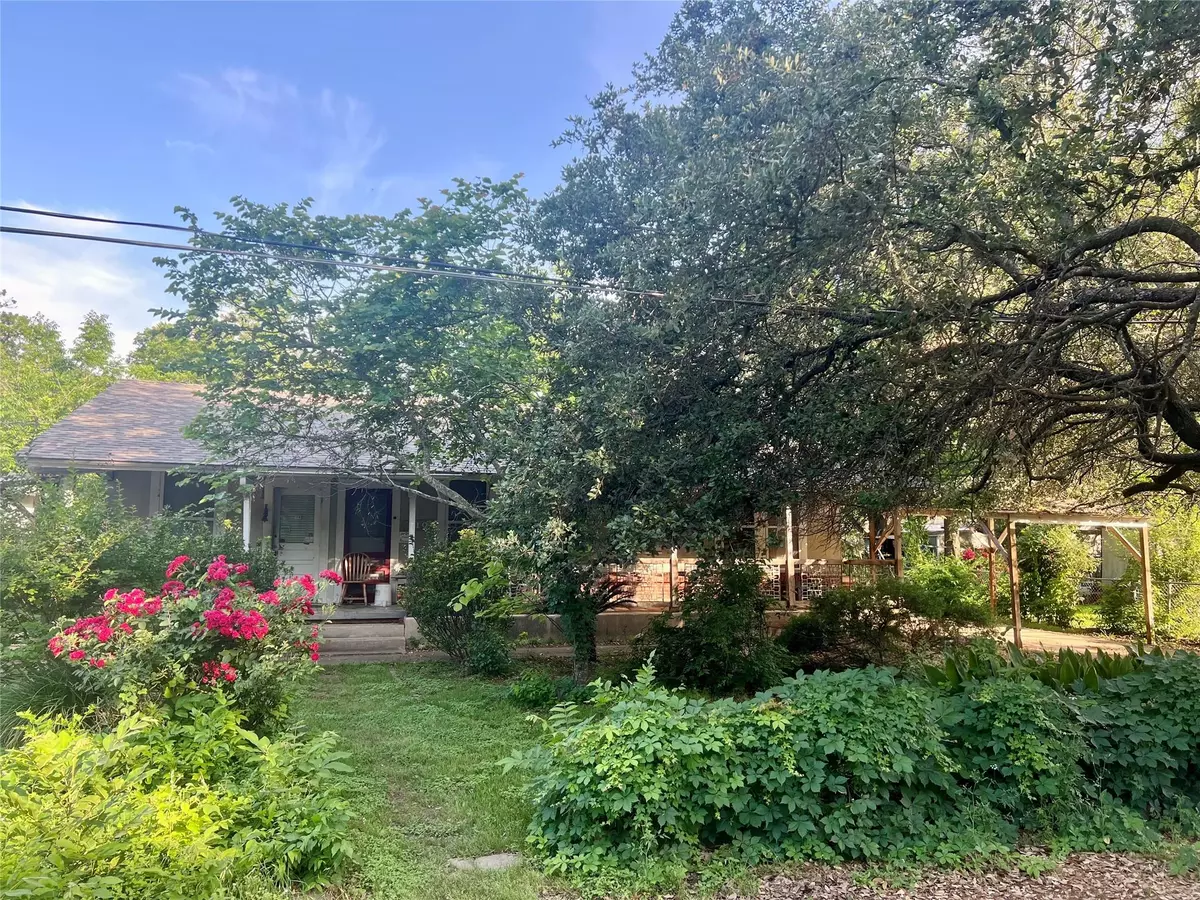San Marcos, TX 78666,310 Smith LN