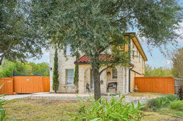 Manor, TX 78653,18205 Great Falls DR