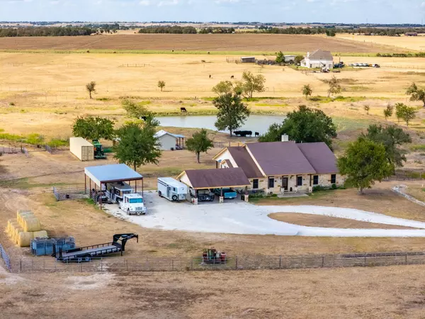 1801 County Road 470, Coupland, TX 78615