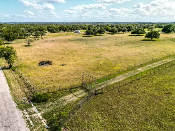 Briggs, TX 78608,1220 County Road 225