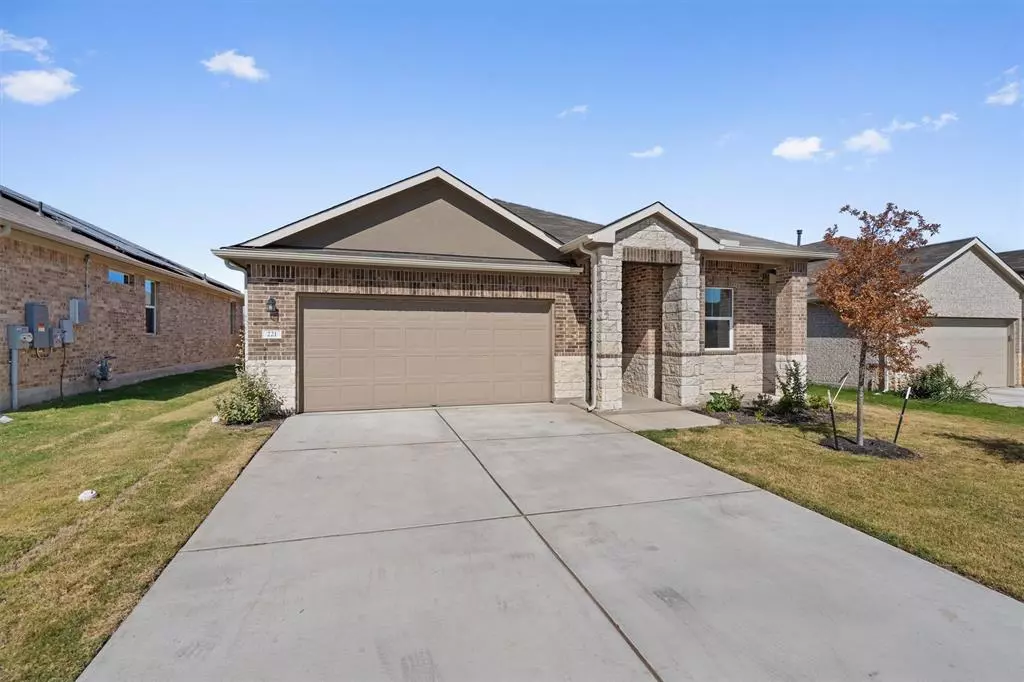 Georgetown, TX 78626,221 Charles TRL