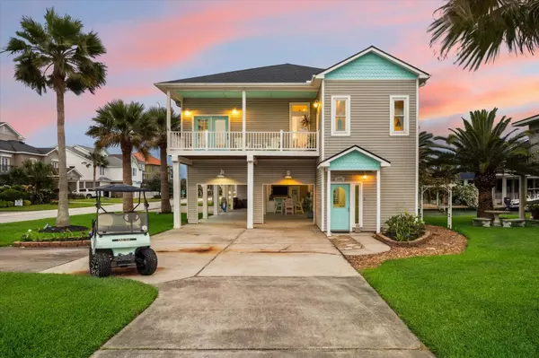 1103 Papeete ST, Galveston, TX 77554